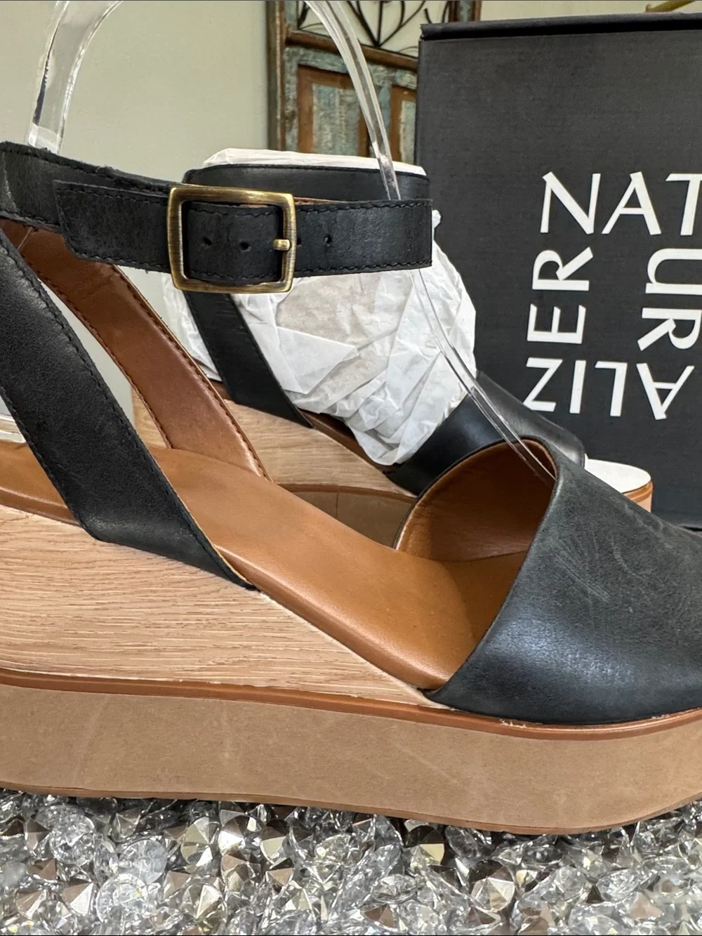 Naturalizer new box